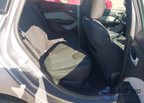 2015 Dodge Dart Sxt z USA, uszkodzony, nr VIN 1C3CDFBB0FD362533